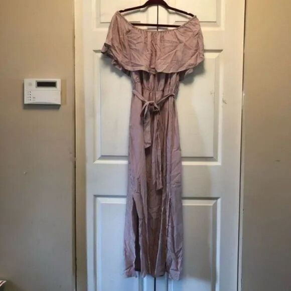 Simply Styled Off-Shoulder Striped Maxi Dress Simply Style - Picture 1 of 5